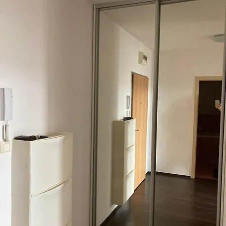 Appartement 2 Izbovy S Vyhladom Na Bratislavsky Hrad *
