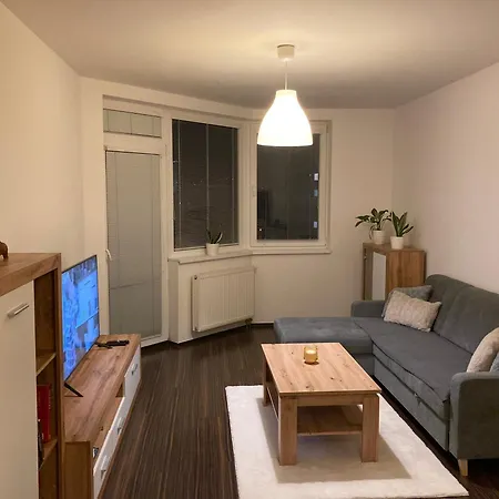 Apartmán 2 Izbovy S Vyhladom Na Bratislavsky Hrad