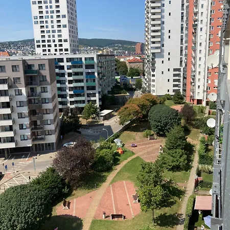 2 Izbovy S Vyhladom Na Bratislavsky Hrad Apartament Bratysława
